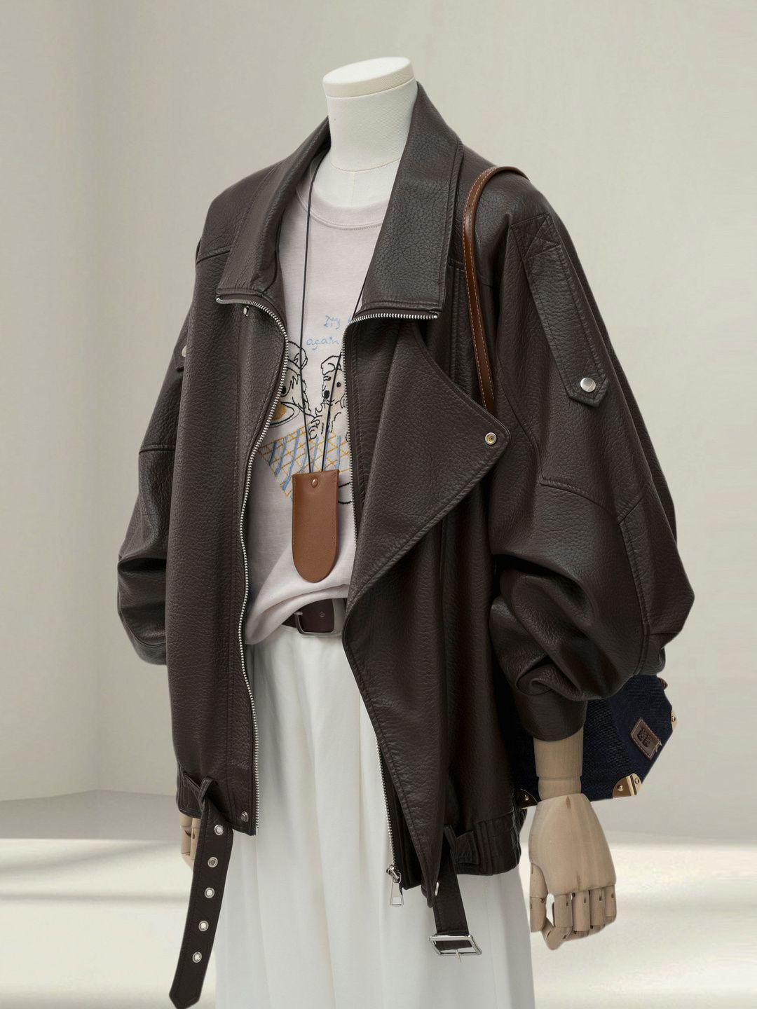 Женская мотоциклетная куртка из высококачественной прочной коричневой кожи - Стильная и крутая для весны/осени 2025 Default Item
Женская мотоциклетная куртка из высококачественной прочной коричневой кожи - Стильная и крутая для весны/осени 2025 Default Item