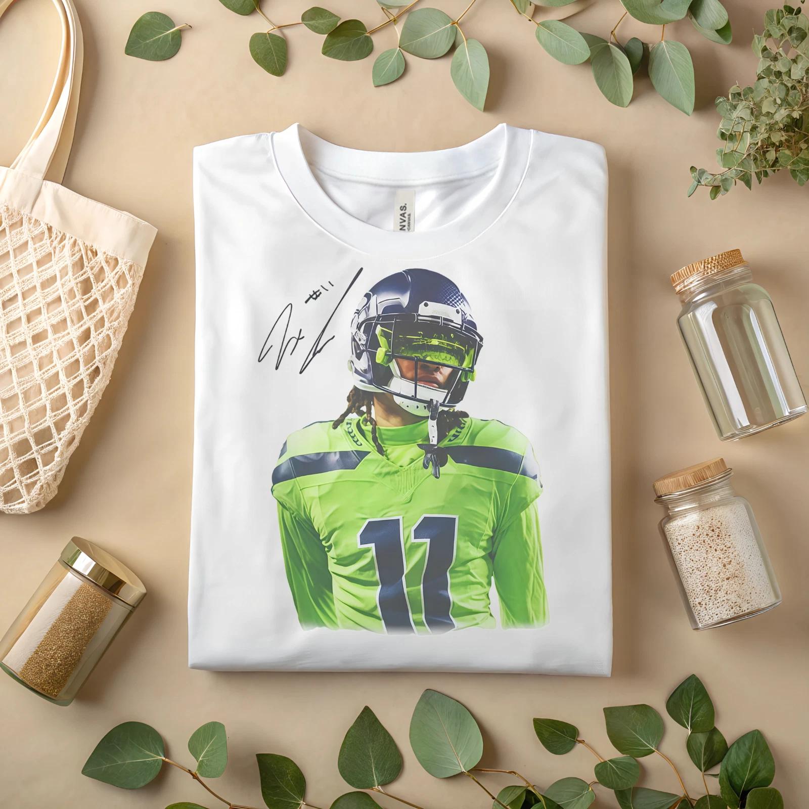 American Football Player Sports Graphic Tee with Helmet & Jersey Print A220 XL
American Football Player Sports Graphic Tee with Helmet & Jersey Print A220 XL