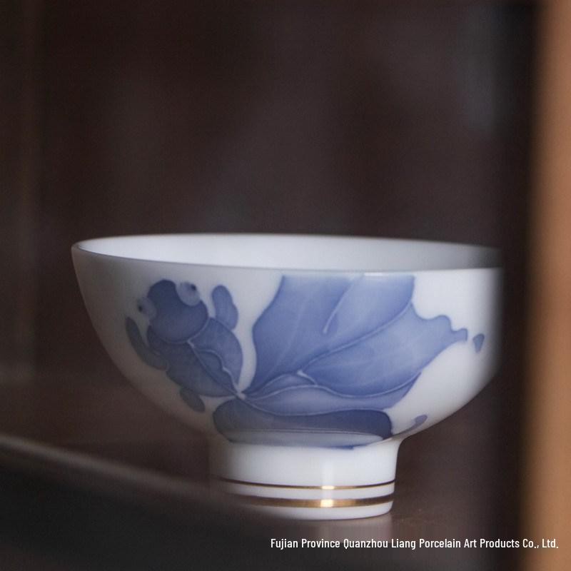 Jade Porcelain Gongfu Tea Cup - Hand-painted Fish & Water Theme, Ideal for Gifts 75ml
Jade Porcelain Gongfu Tea Cup - Hand-painted Fish & Water Theme, Ideal for Gifts 75ml