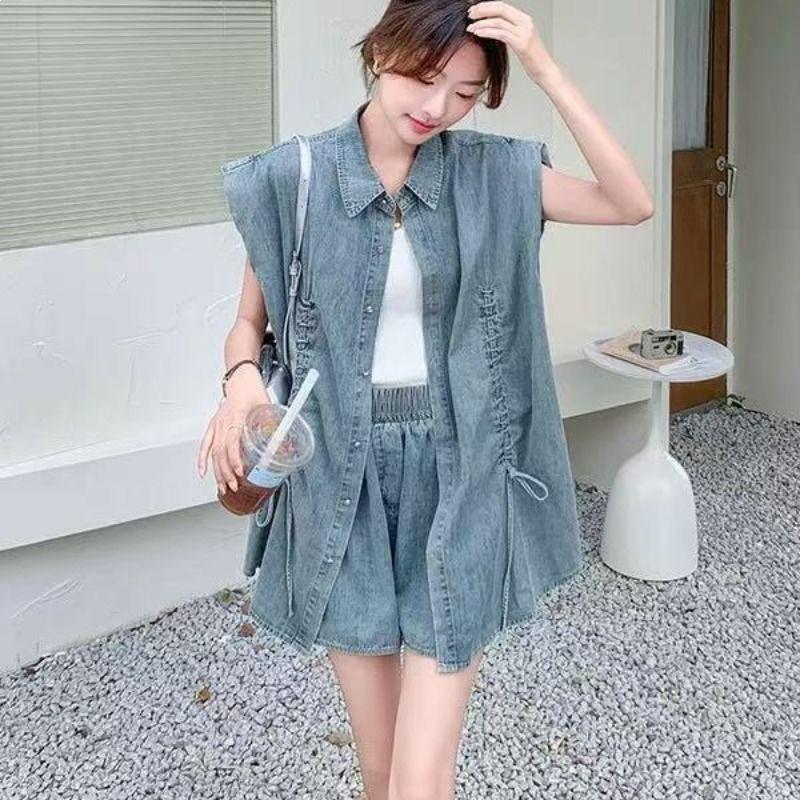 Women s Korean Style Denim Suit: 2026 Summer Two-Piece Set - Wrinkled Jacket Top & Loose Shorts S 42.5-50 kg
Women s Korean Style Denim Suit: 2026 Summer Two-Piece Set - Wrinkled Jacket Top & Loose Shorts S 42.5-50 kg