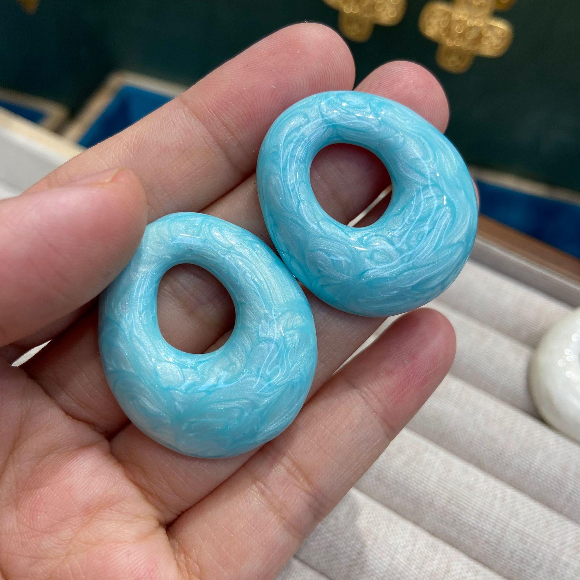 Anna Same Milk White Geometric Hollow Oval Resin Accessories Diy Handmade Earrings Jewelry
Anna Same Milk White Geometric Hollow Oval Resin Accessories Diy Handmade Earrings Jewelry