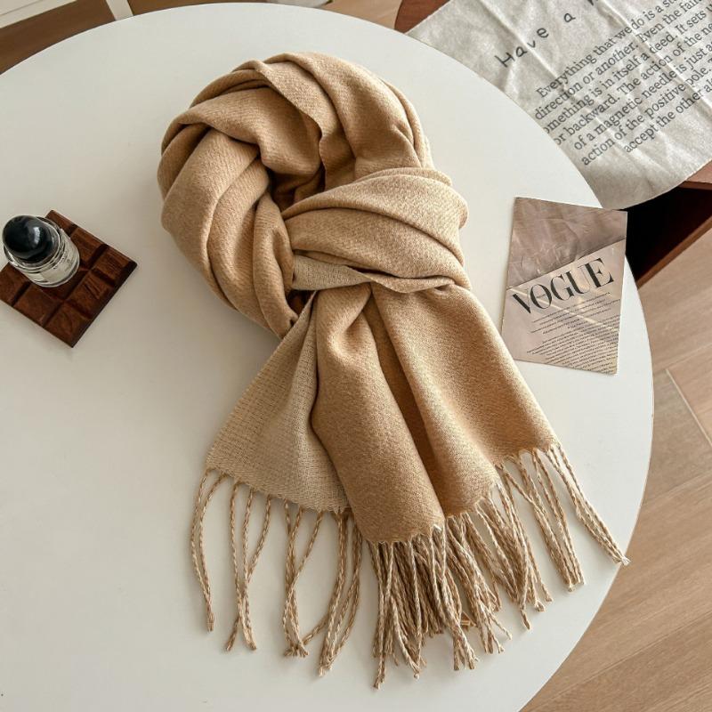 Double-sided solid color imitation cashmere thickened scarf women s autumn and winter warm couple shawl versatile long fringed scarf 190cm
Double-sided solid color imitation cashmere thickened scarf women s autumn and winter warm couple shawl versatile long fringed scarf 190cm