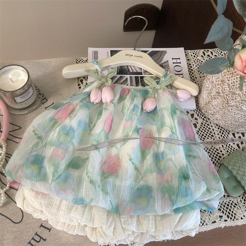 Final Sale: Girls Floral Camisole Top & Flower Bud Two-Piece Set - No Returns/Exchanges 90 cm
Final Sale: Girls Floral Camisole Top & Flower Bud Two-Piece Set - No Returns/Exchanges 90 cm