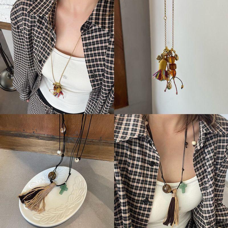Resin Round Cross Pendant Necklace Bohemian Temperament Clavicle Chain Niche Vintage Light Luxury Jewelry
Resin Round Cross Pendant Necklace Bohemian Temperament Clavicle Chain Niche Vintage Light Luxury Jewelry