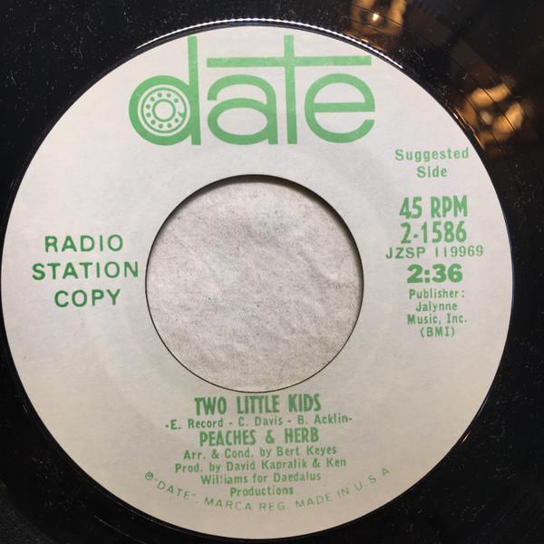 7inch Record PEACHES & HERB - Two Little Kids / We ve Got To Love 21586 Date 1967 US Soul/Funk Used
7inch Record PEACHES & HERB - Two Little Kids / We ve Got To Love 21586 Date 1967 US Soul/Funk Used