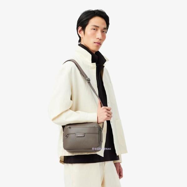 Lacoste Ocean Reporter Bag Nh5048o56gq80
Lacoste Ocean Reporter Bag Nh5048o56gq80