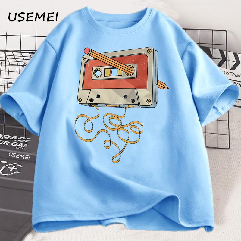 Футболка с кассетой 80-х 90-х, карандашом, музыка 1980-х, ретро, свободная, хлопковая, с коротким рукавом, повседневная, одежда Харадзюку 4XL
Футболка с кассетой 80-х 90-х, карандашом, музыка 1980-х, ретро, свободная, хлопковая, с коротким рукавом, повседневная, одежда Харадзюку 4XL