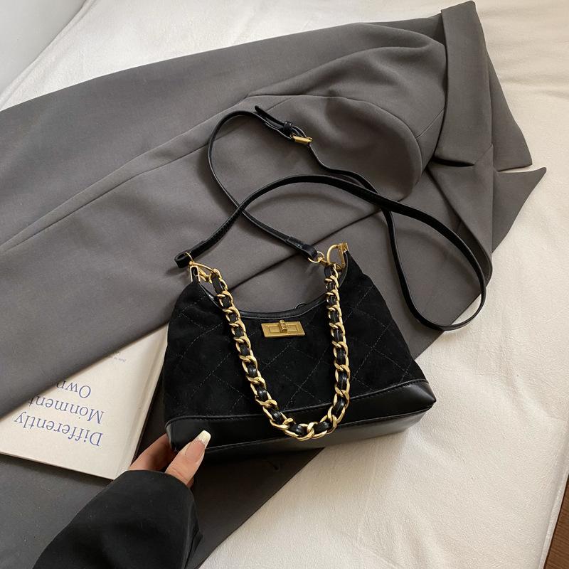 Retro small bag women s autumn and winter new versatile messenger bag fashion shoulder armpit bag
Retro small bag women s autumn and winter new versatile messenger bag fashion shoulder armpit bag