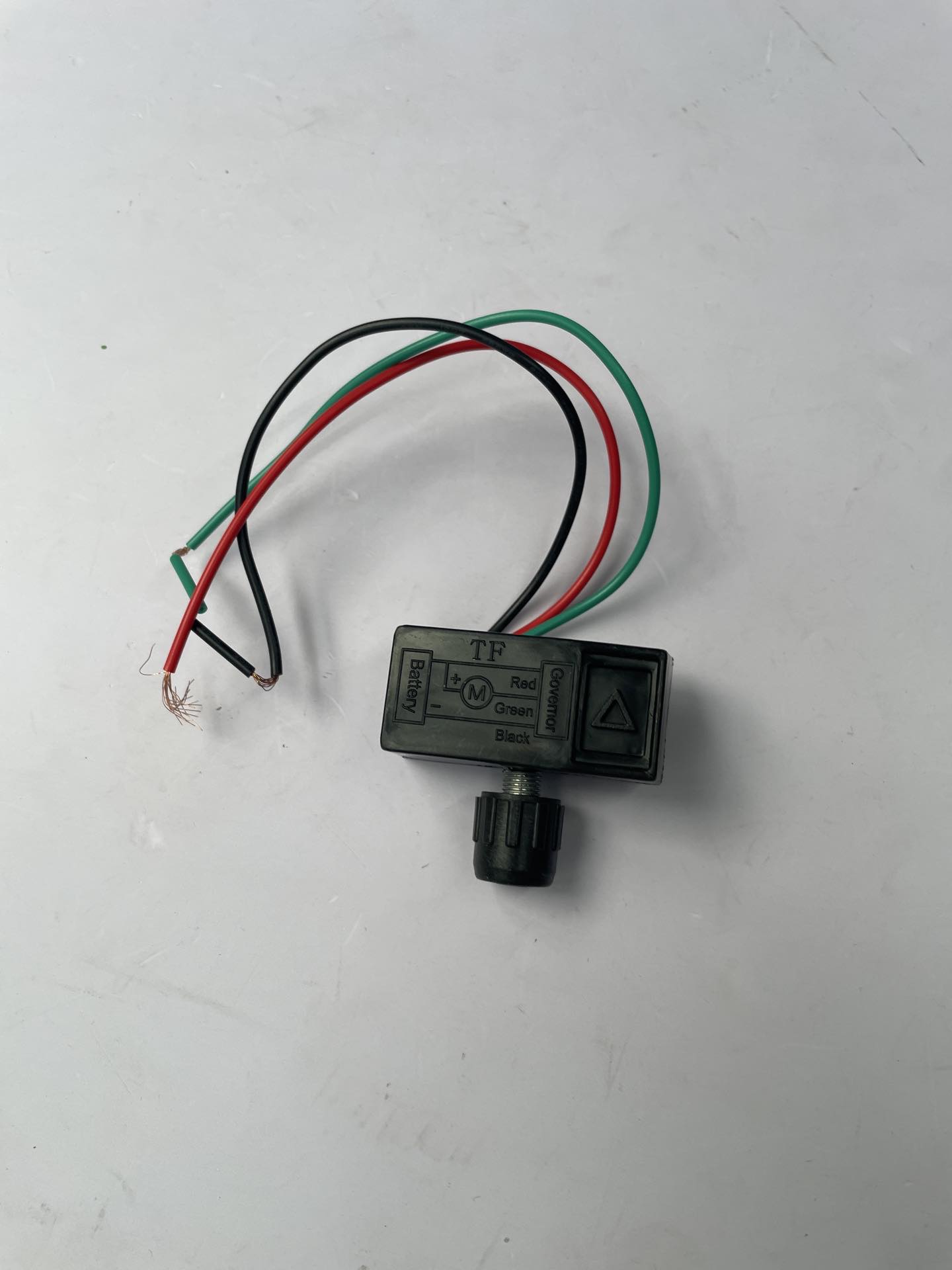 Adjustable Speed Controller for Sprayer Machine Compatible with Various Agricultural Sprayers for Precision Flow Regulation and Efficient Operation one size
Adjustable Speed Controller for Sprayer Machine Compatible with Various Agricultural Sprayers for Precision Flow Regulation and Efficient Operation one size