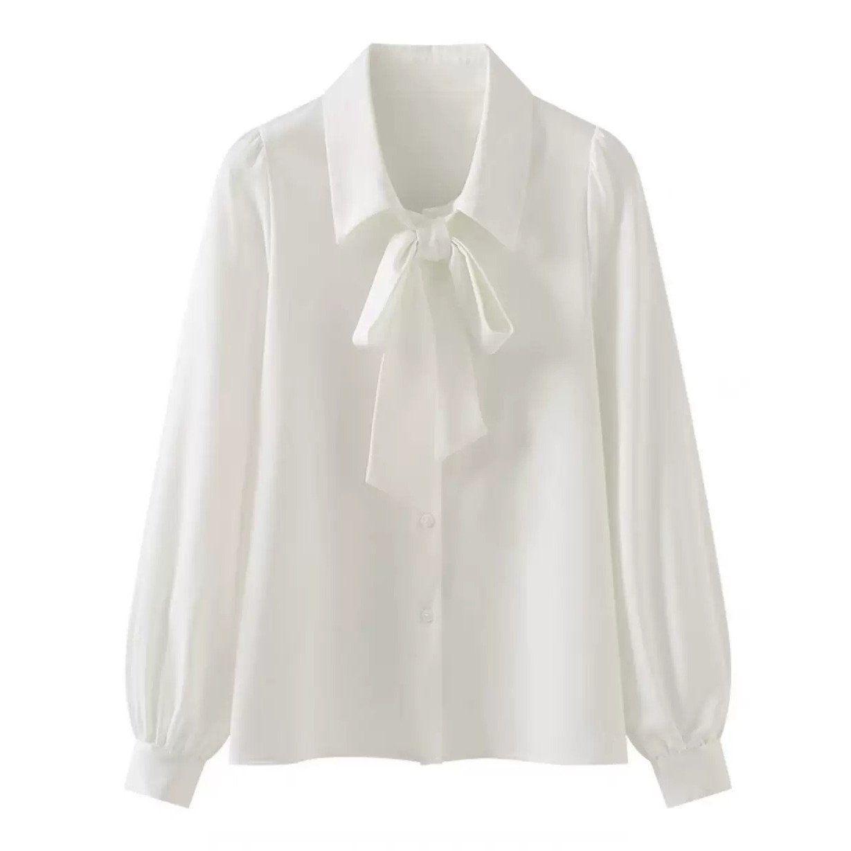 Корейская версия бабочка дизайн женская рубашка осень новая мода дамы однотонная блузка повседневный простой свободный кардиган топ L
Корейская версия бабочка дизайн женская рубашка осень новая мода дамы однотонная блузка повседневный простой свободный кардиган топ L