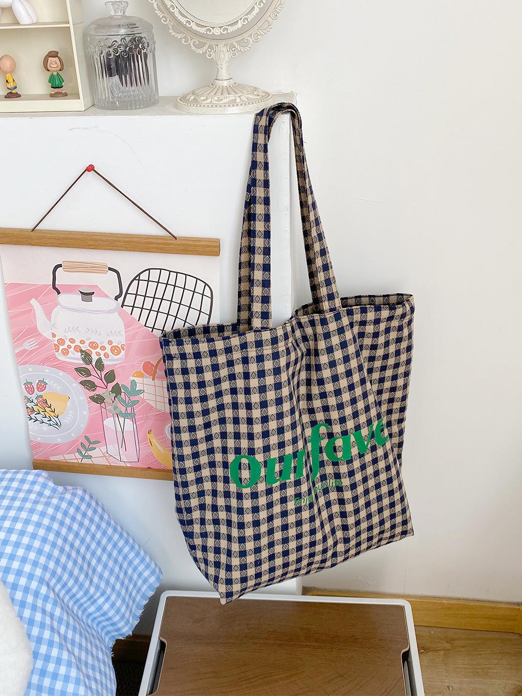 Retro Plaid Letter Print Shoulder Bags for Women Large Capacity Commuter Ladies Handbags College Girls Book Tote Shopping Bag
Retro Plaid Letter Print Shoulder Bags for Women Large Capacity Commuter Ladies Handbags College Girls Book Tote Shopping Bag