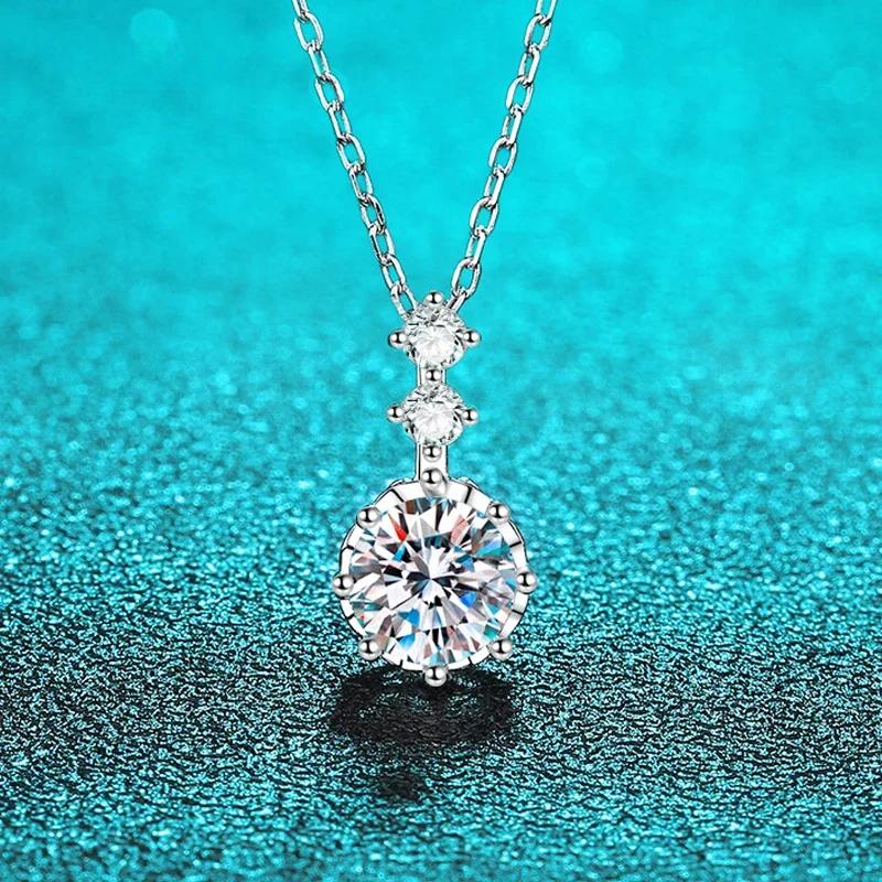 D Цвет 1CT Ожерелье из муассанита круглой огранки для женщин Подвеска со сверкающими бриллиантами стерлингового серебра 925 пробы подарок на день рождения
D Цвет 1CT Ожерелье из муассанита круглой огранки для женщин Подвеска со сверкающими бриллиантами стерлингового серебра 925 пробы подарок на день рождения