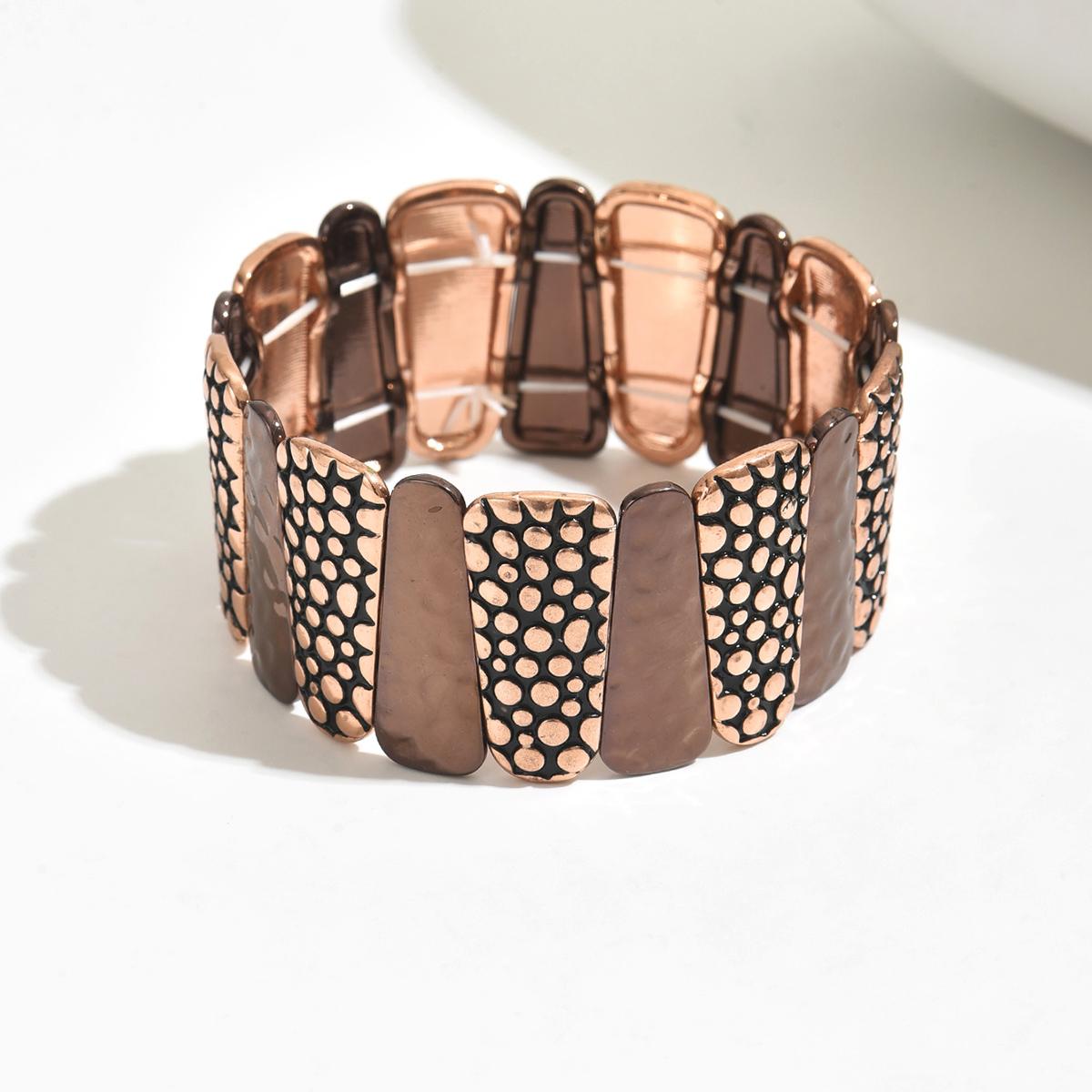 1 шт. Модний простий гладкий молотковий візерунок у ретро-стилі еластичний браслет для жінок для повсякденного носіння, відпустки, побачень, подарунків, вечірок
1 шт. Модний простий гладкий молотковий візерунок у ретро-стилі еластичний браслет для жінок для повсякденного носіння, відпустки, побачень, подарунків, вечірок