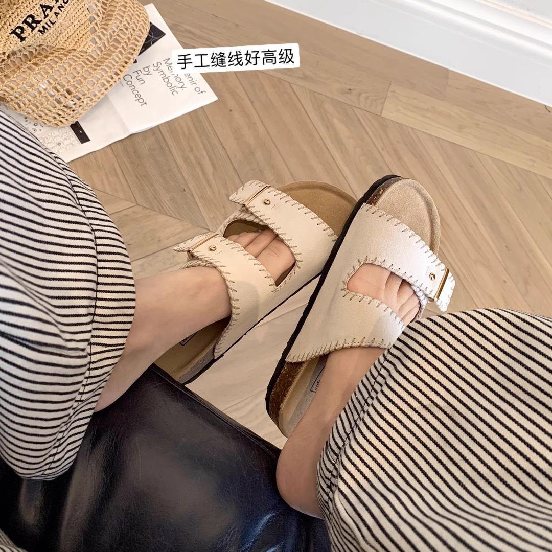 Cowhide version~ Retro buckle with thick-bottomed beach slippers women s genuine leather sandals to wear Xia Xin 35
Cowhide version~ Retro buckle with thick-bottomed beach slippers women s genuine leather sandals to wear Xia Xin 35