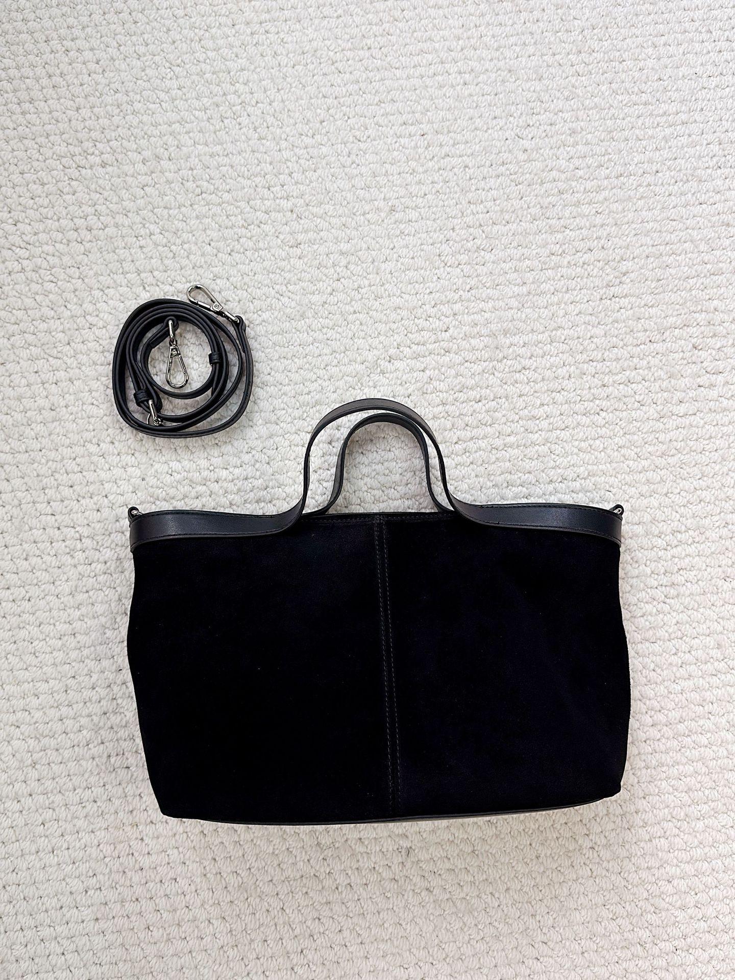 2026 And New Style Small Crowd Retro Cowhide Messenger Bag Fashionable And Warm Vintage Casual Single Shoulder Crossbody Handbag For Women 28x12x20cm чорний
2026 And New Style Small Crowd Retro Cowhide Messenger Bag Fashionable And Warm Vintage Casual Single Shoulder Crossbody Handbag For Women 28x12x20cm чорний