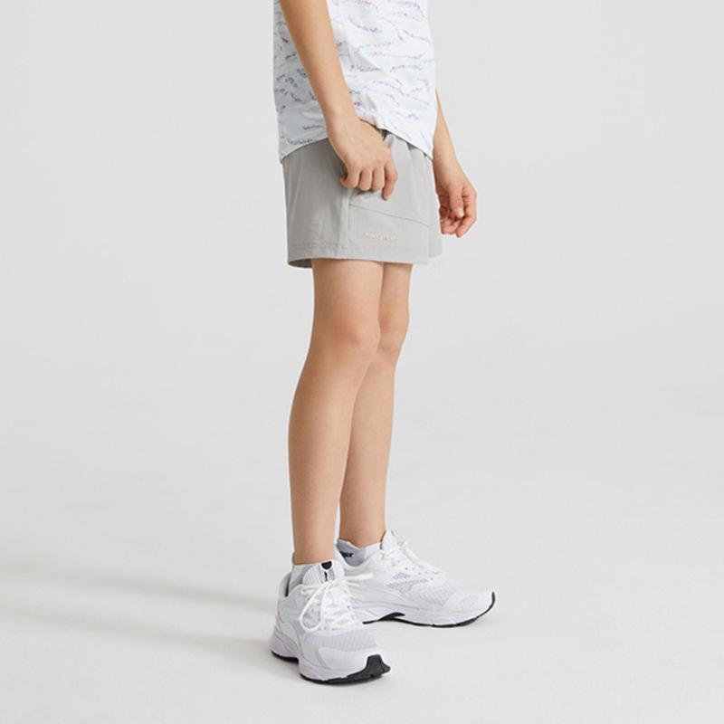 Breathable Quick-Dry Sports Shorts for Boys - Summer Fit for Tennis, Running, and Cycling 140
Breathable Quick-Dry Sports Shorts for Boys - Summer Fit for Tennis, Running, and Cycling 140