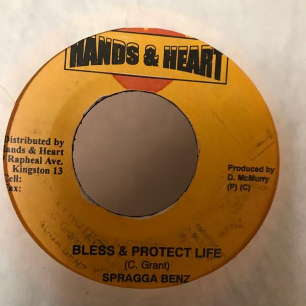 7inch Record SPRAGGA BENZ / DELEGATE - Bless & Protect Life / Bed Artist NONE Hands & Heart 2003 Jamaica Reggae, Ska & Dub Used
7inch Record SPRAGGA BENZ / DELEGATE - Bless & Protect Life / Bed Artist NONE Hands & Heart 2003 Jamaica Reggae, Ska & Dub Used