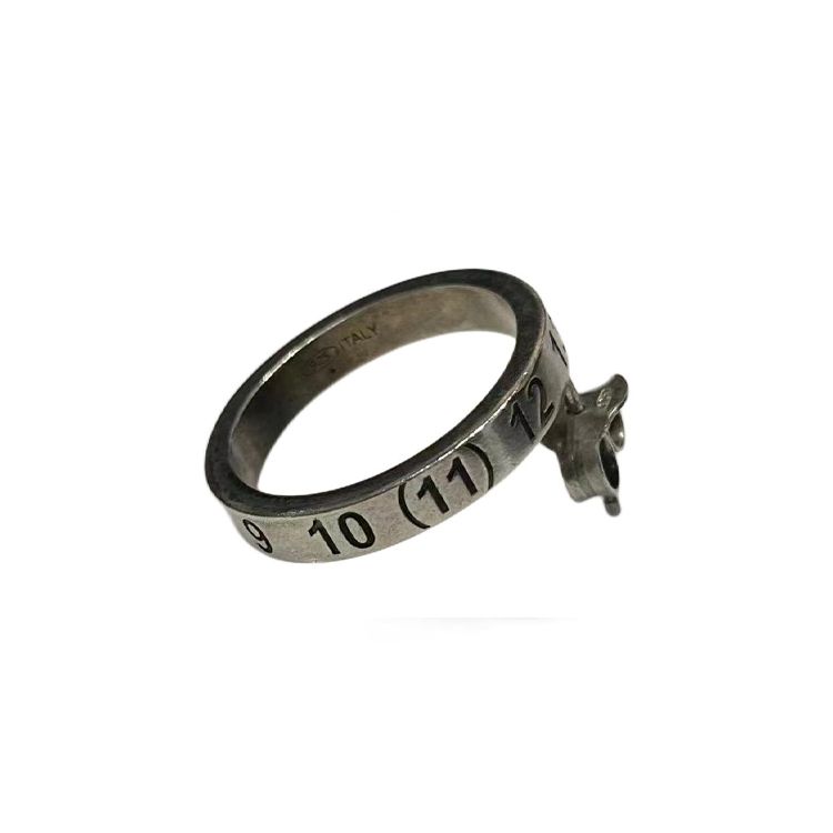 Maison Margiela Sculpted Number Earrings Women earrings Silver 1122057M21551 F,Silver
Maison Margiela Sculpted Number Earrings Women earrings Silver 1122057M21551 F,Silver