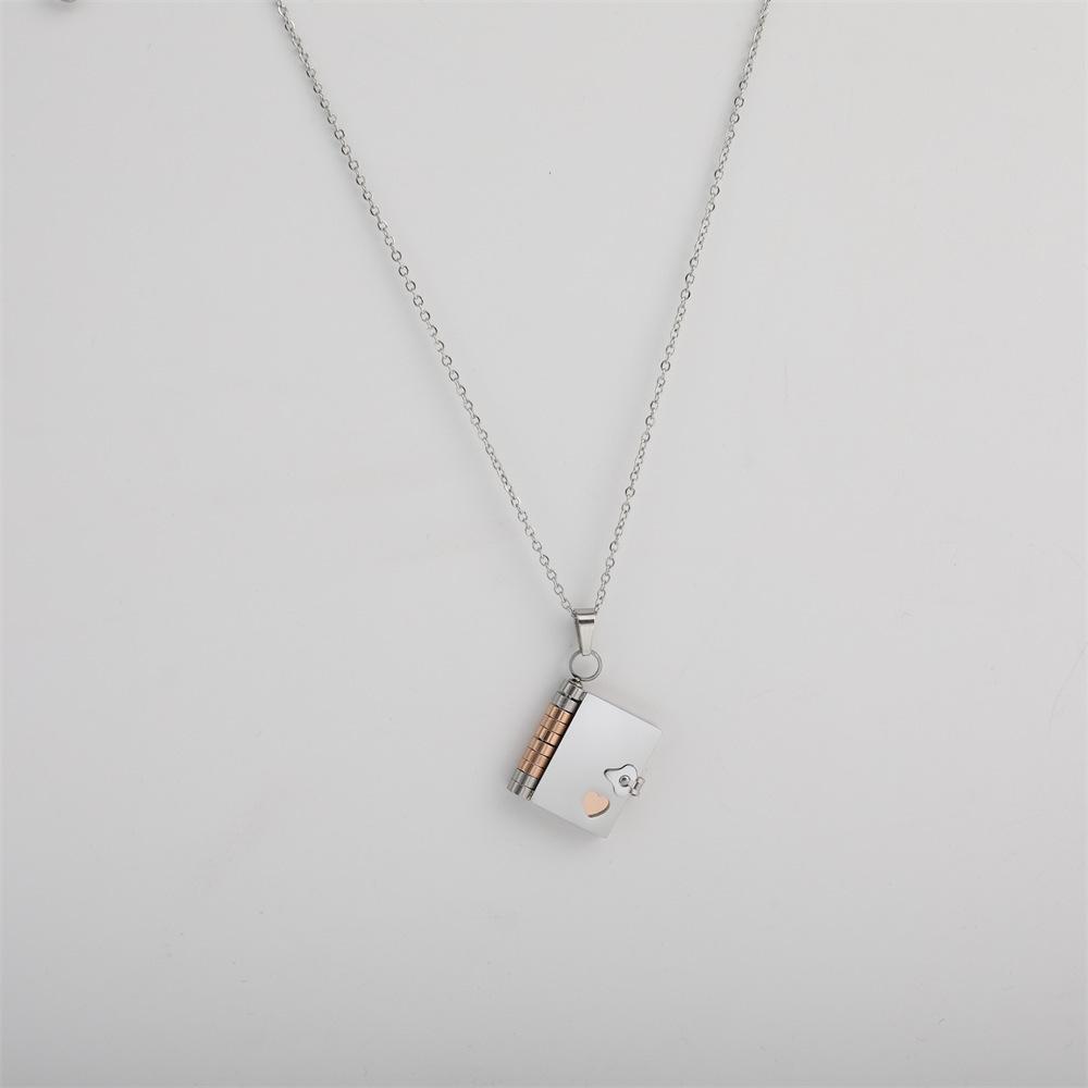 Titanium Steel Retro Literary Books Couple Book Pendant Color Retention Love Open And Close Book Sweater Chain
Titanium Steel Retro Literary Books Couple Book Pendant Color Retention Love Open And Close Book Sweater Chain