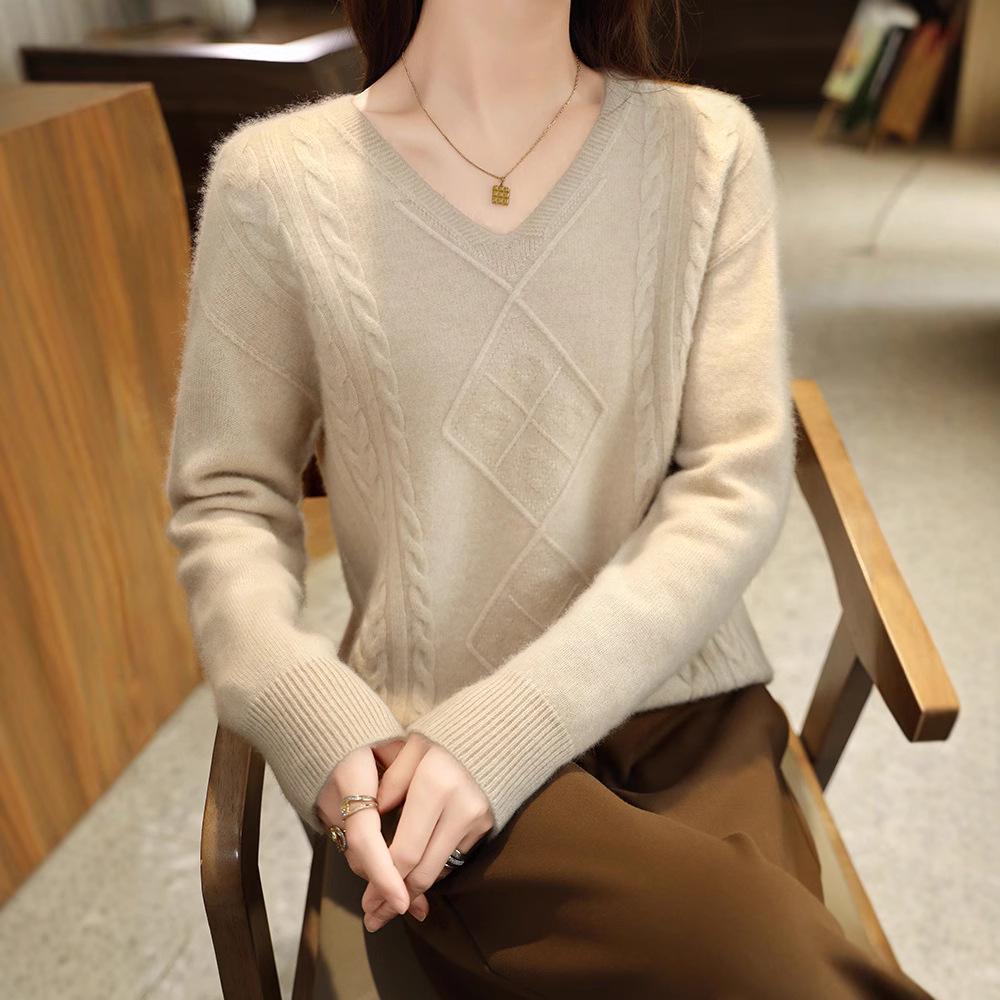 Women s 100% Wool Argyle V-Neck Sweater - Slimming, Versatile Twist Pattern Knitwear for Autumn/Winter M (100-110 lbs)
Women s 100% Wool Argyle V-Neck Sweater - Slimming, Versatile Twist Pattern Knitwear for Autumn/Winter M (100-110 lbs)