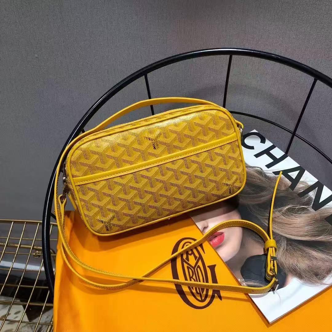 Goyard Модная унисекс сумка для камеры – Большая вместимость, Универсальная кроссбоди, Дизайн маленькой квадрата
Goyard Модная унисекс сумка для камеры – Большая вместимость, Универсальная кроссбоди, Дизайн маленькой квадрата