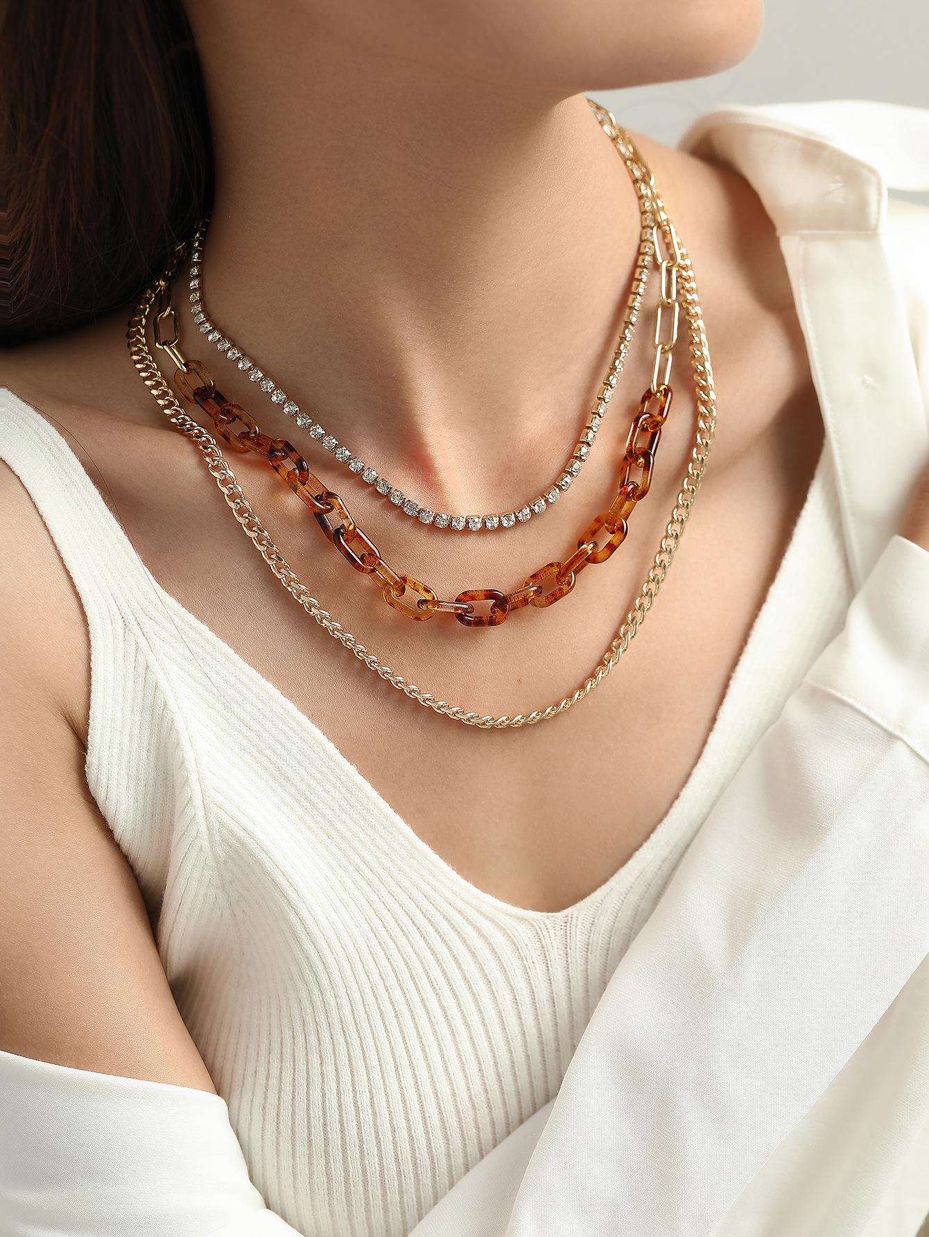 Женское модное многослойное ожерелье-цепочка: Европейский и американский стиль, нишевый дизайн, преувеличенная легкая роскошь
Женское модное многослойное ожерелье-цепочка: Европейский и американский стиль, нишевый дизайн, преувеличенная легкая роскошь