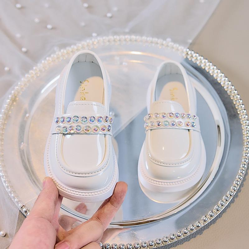 Girls Leather Shoes Spring New Arrivals, Children s Performance Shoes, British-style Anti-slip Black Princess Shoes for Toddlers and Girls. 30 білий
Girls Leather Shoes Spring New Arrivals, Children s Performance Shoes, British-style Anti-slip Black Princess Shoes for Toddlers and Girls. 30 білий