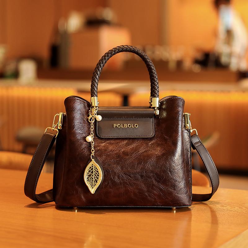 Ретро женская сумка Большая вместимость Сумка женская сумка Новый стиль Женская сумка Текстура Сумка на плечо Сумка для мамы
Ретро женская сумка Большая вместимость Сумка женская сумка Новый стиль Женская сумка Текстура Сумка на плечо Сумка для мамы