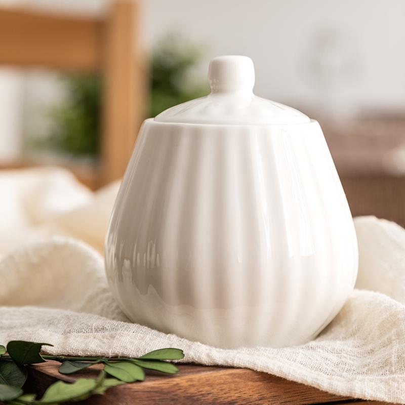 Creative White Embossed Sugar Jar with Lid Bone China Coffee Tea Tin Kitchen Food Storage Container Storage Jar/box Home Decor
Creative White Embossed Sugar Jar with Lid Bone China Coffee Tea Tin Kitchen Food Storage Container Storage Jar/box Home Decor