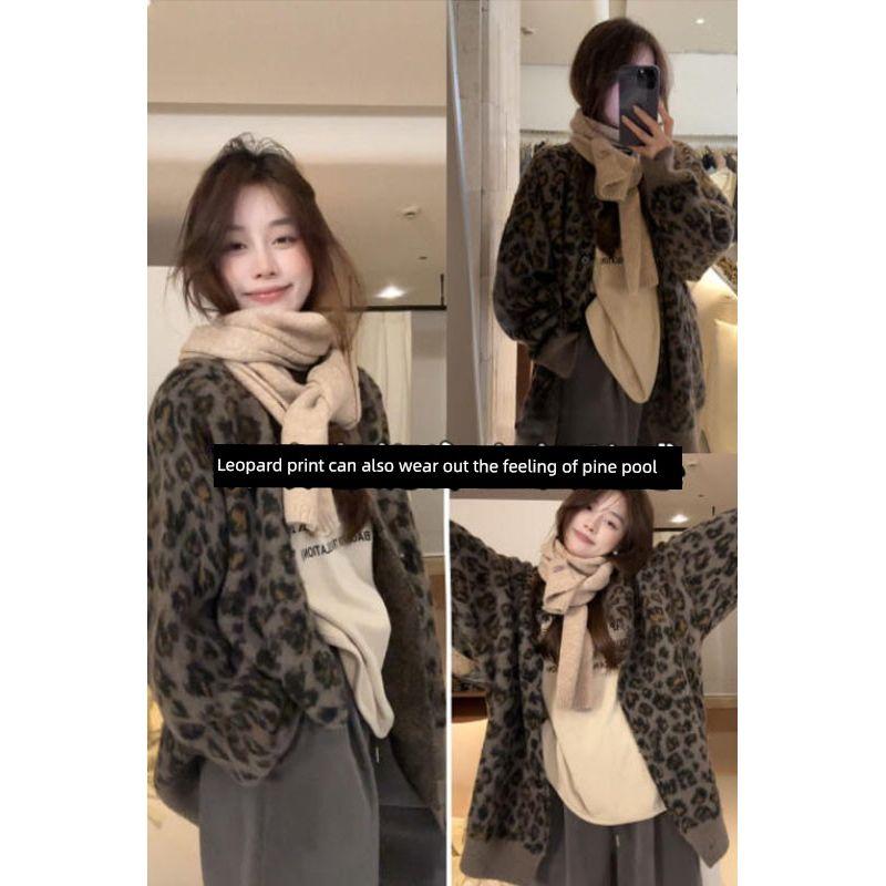 American Retro Loose Feeling Leopard-Print Sweater Outwear Female 2025 Fall and Winter New Arrival Knitting Cardigan Lazy and Loose Tops Leopard print Cardigan L
American Retro Loose Feeling Leopard-Print Sweater Outwear Female 2025 Fall and Winter New Arrival Knitting Cardigan Lazy and Loose Tops Leopard print Cardigan L