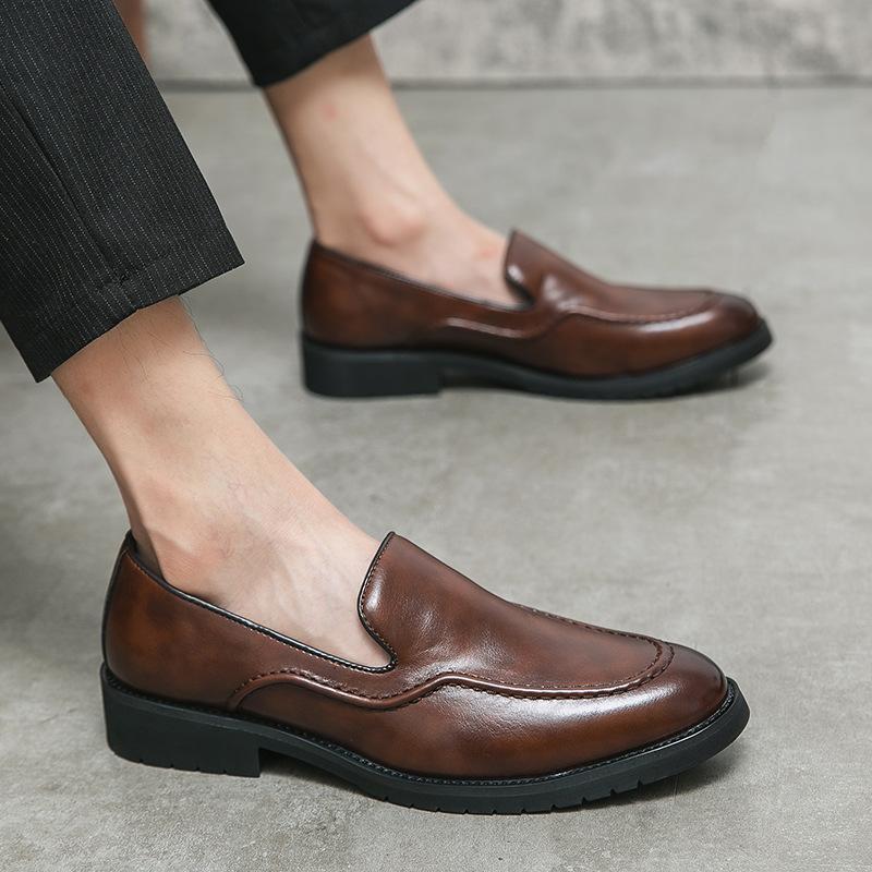 Men s shoes large size new casual leather shoes fashion trend pointed leather shoes British style business dress shoes 38
Men s shoes large size new casual leather shoes fashion trend pointed leather shoes British style business dress shoes 38