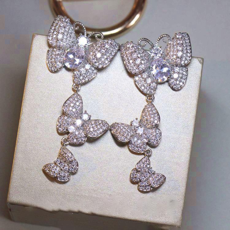 Heavy Industry Medieval Zircon Earrings Women s Niche Premium Sense Earrings Earrings Pendant Court Style Light Luxury Earrings
Heavy Industry Medieval Zircon Earrings Women s Niche Premium Sense Earrings Earrings Pendant Court Style Light Luxury Earrings