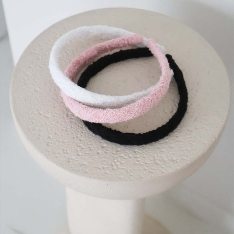 RARE01 Тонкая повязка на голову - Белая, Розовая, Черная White
RARE01 Тонкая повязка на голову - Белая, Розовая, Черная White