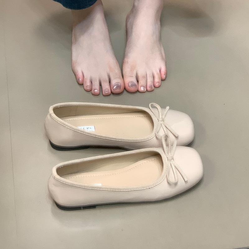 Французский бант туфли-лодочки с мелким вырезом женские туфли Мэри Джейн 2025 осень новинка плоские туфли бабушки нежные вечерние туфли 40 бежевый
Французский бант туфли-лодочки с мелким вырезом женские туфли Мэри Джейн 2025 осень новинка плоские туфли бабушки нежные вечерние туфли 40 бежевый