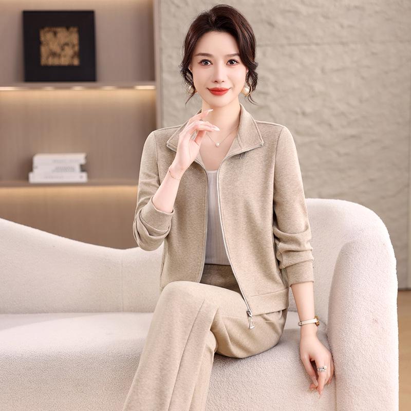 2026 Spring Women s Casual Sports Suit: Stand Collar Cardigan Hoodie & Sweatpants Two-Piece Set for Spring and Autumn L (Recommend 100-110 jin)
2026 Spring Women s Casual Sports Suit: Stand Collar Cardigan Hoodie & Sweatpants Two-Piece Set for Spring and Autumn L (Recommend 100-110 jin)