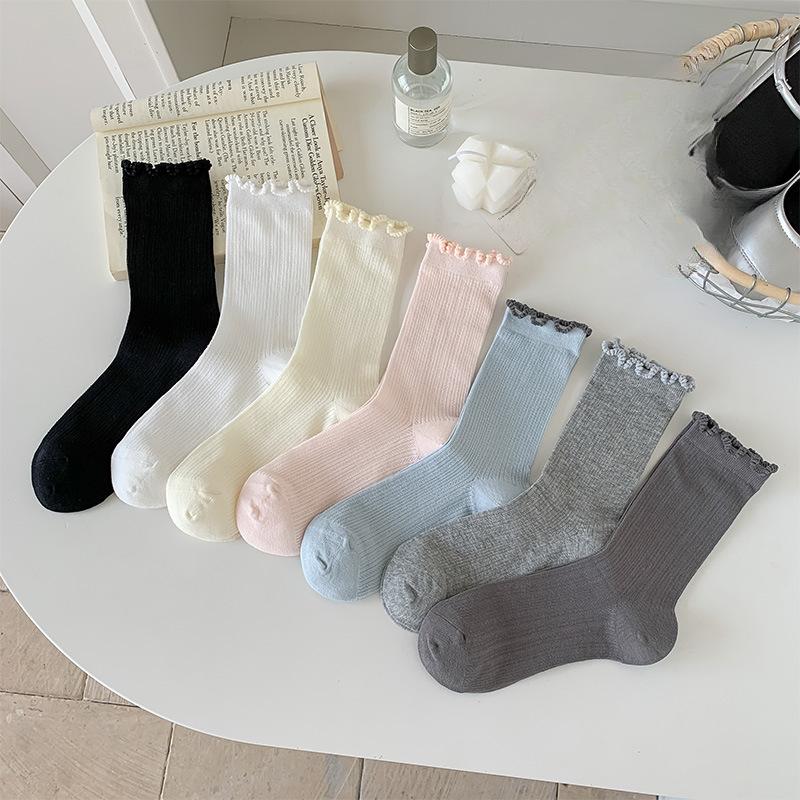 Female Summer Thin Mesh Breathable Sweat Absorbing Pure Color Leisure Boneless In The Tube Pile Socks 1 pair
Female Summer Thin Mesh Breathable Sweat Absorbing Pure Color Leisure Boneless In The Tube Pile Socks 1 pair
