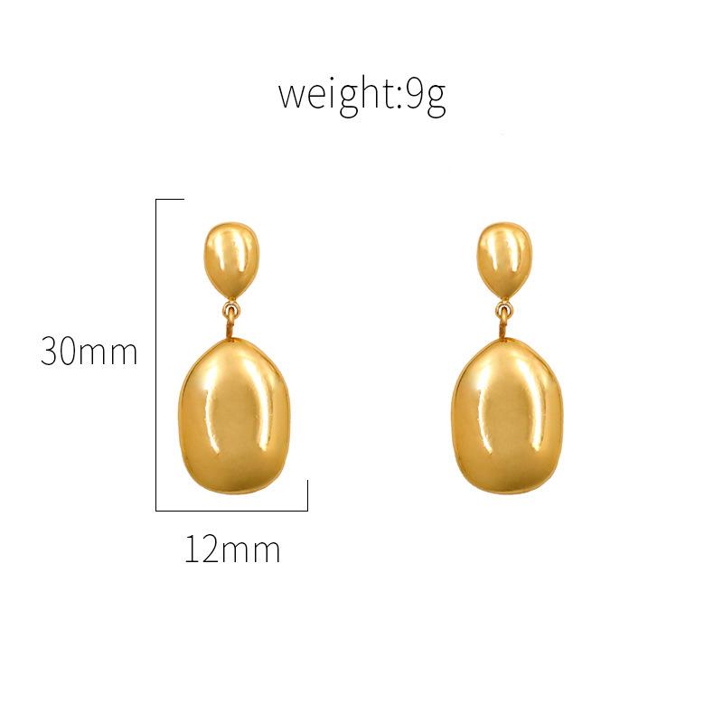 French Personality Trendy Style Metal Does Not Fade, Gold-Plated Exaggerated Natural Water Drop Shape Hollow Earrings For Girls
French Personality Trendy Style Metal Does Not Fade, Gold-Plated Exaggerated Natural Water Drop Shape Hollow Earrings For Girls