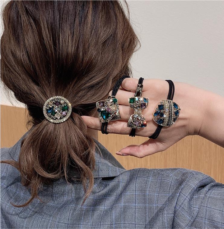 Exquisite Korean-Style Rhinestone Bow Hair Tie - Fashionable and Versatile Ponytail Accessory
Exquisite Korean-Style Rhinestone Bow Hair Tie - Fashionable and Versatile Ponytail Accessory