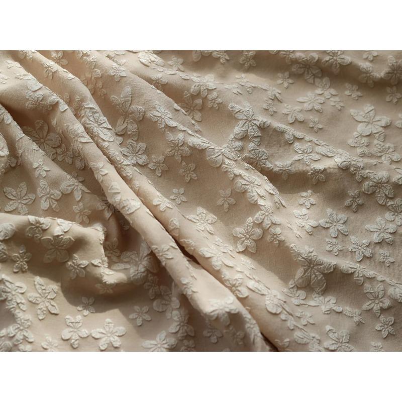 145cm Wide Woven Dyed Polyester Small Floral 3D Embossed Fabric for DIY Sewing Fashion Cheongsam Women s Dress Fabric 100x145cm
145cm Wide Woven Dyed Polyester Small Floral 3D Embossed Fabric for DIY Sewing Fashion Cheongsam Women s Dress Fabric 100x145cm
