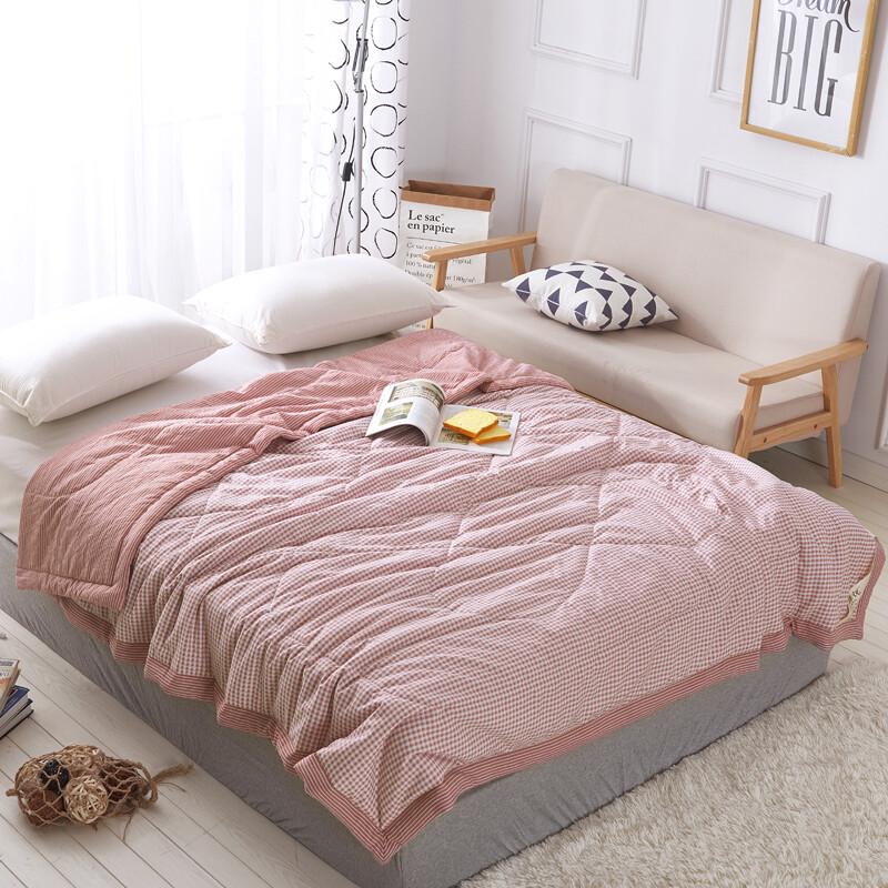 Хлопковое стеганое одеяло Faunen, натуральное, можно стирать
Хлопковое стеганое одеяло Faunen, натуральное, можно стирать