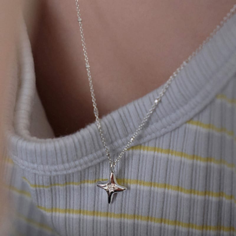 zney Shine Necklace 48cm
zney Shine Necklace 48cm