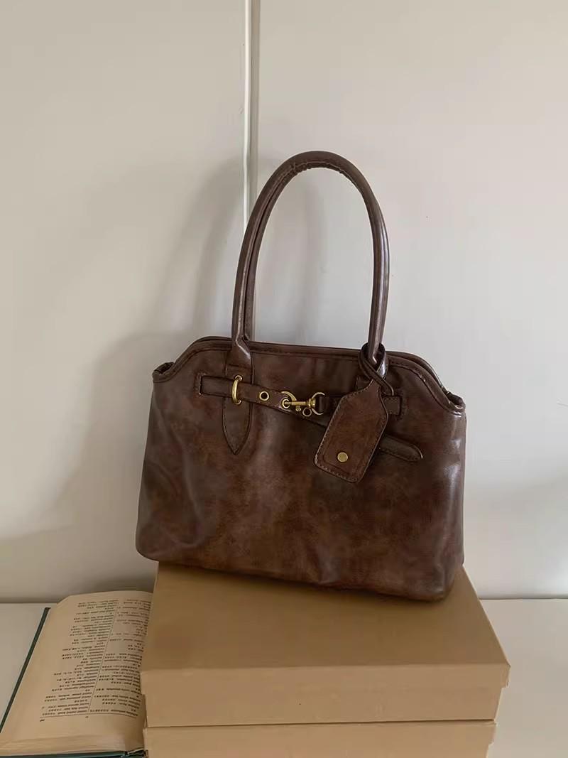 PU Leather Commuter Fashi Vintage Casual Tote Bag Maillard Stylish Crossbody Bags for Women Texture Large Capacity Temperament
PU Leather Commuter Fashi Vintage Casual Tote Bag Maillard Stylish Crossbody Bags for Women Texture Large Capacity Temperament