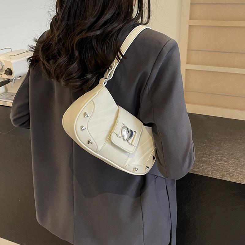 2025 spring and summer new temperament light luxury shoulder bag women s Korean version rivet messenger bag fashionable versatile underarm bag 24*7*13 чёрный
2025 spring and summer new temperament light luxury shoulder bag women s Korean version rivet messenger bag fashionable versatile underarm bag 24*7*13 чёрный