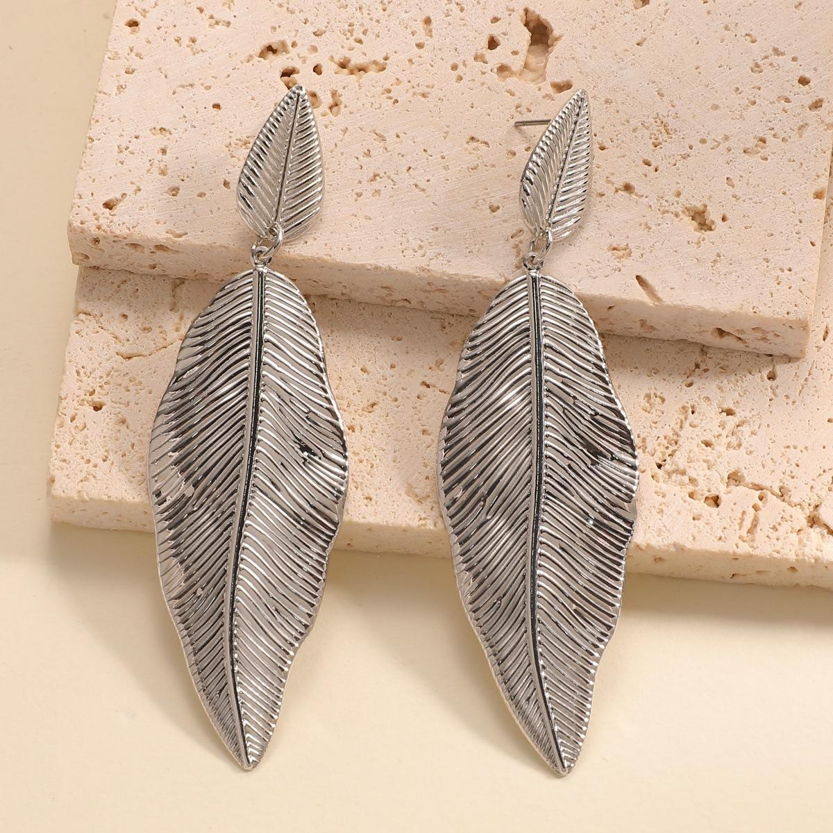 DIGADAGU Alloy Feather Leaves Tassel Dangle Earrings Women s Simple Retro Earrings Women s Party Zircon Accessories медный
DIGADAGU Alloy Feather Leaves Tassel Dangle Earrings Women s Simple Retro Earrings Women s Party Zircon Accessories медный