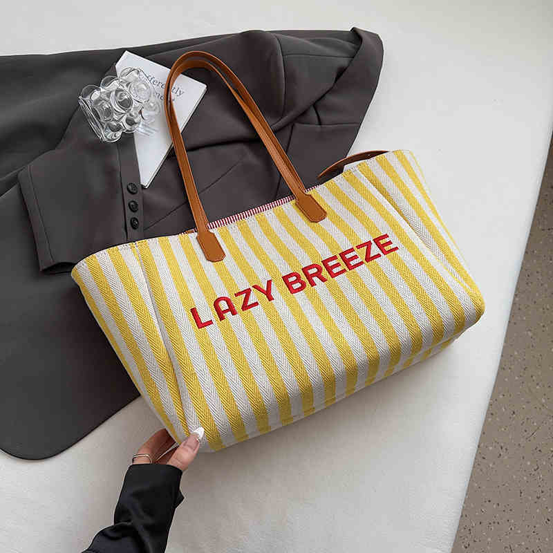 Fashi Art Stripe Large Capacity Tote Bag Women New Versatile Ins Commuter One Shoulder Bags Casual Letter Travel Tote Bag (30cm<Max Length<50cm) жёлтый
Fashi Art Stripe Large Capacity Tote Bag Women New Versatile Ins Commuter One Shoulder Bags Casual Letter Travel Tote Bag (30cm<Max Length<50cm) жёлтый