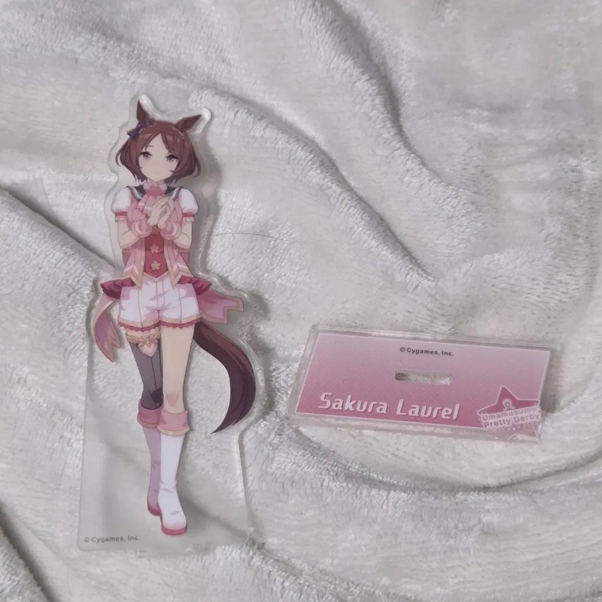 Ума Мусуме Сакура Лорел Акрил
Ума Мусуме Сакура Лорел Акрил