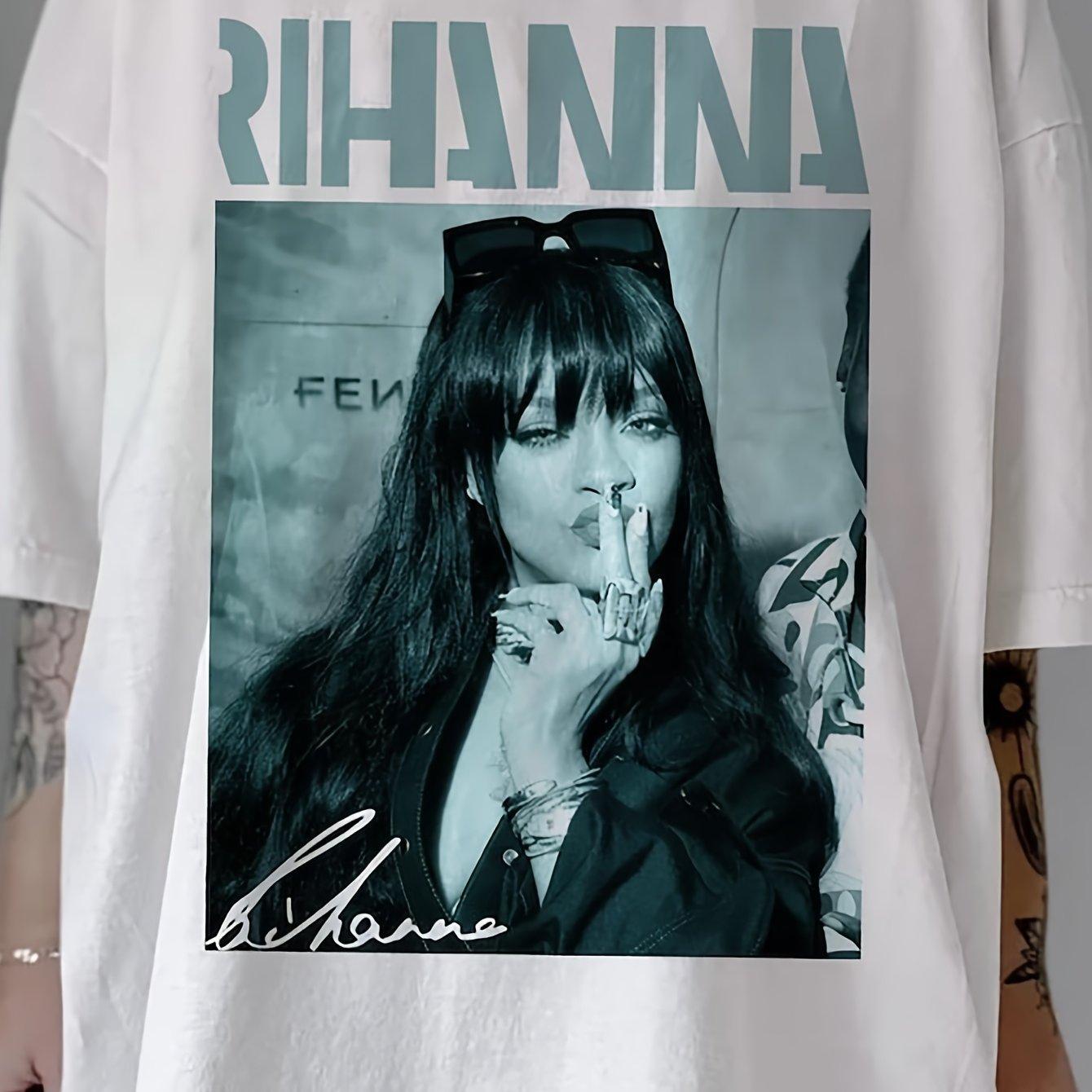 New Rihana 90s Style Music Tshirt for Summer 2026 Highquality Casual and Comfortable Mens Roundneck Printed Tshirt S
New Rihana 90s Style Music Tshirt for Summer 2026 Highquality Casual and Comfortable Mens Roundneck Printed Tshirt S