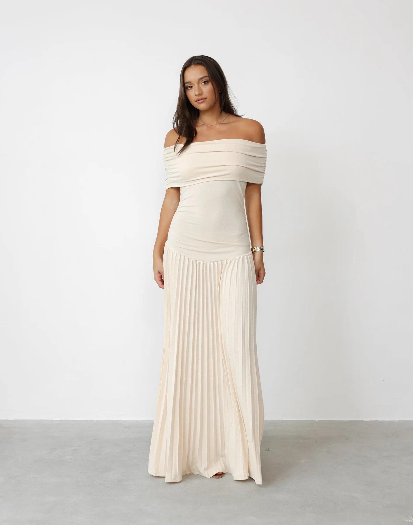 Elegant Versatile One-Shoulder Pleated Long Dress for All Seasons L абрикосовый
Elegant Versatile One-Shoulder Pleated Long Dress for All Seasons L абрикосовый