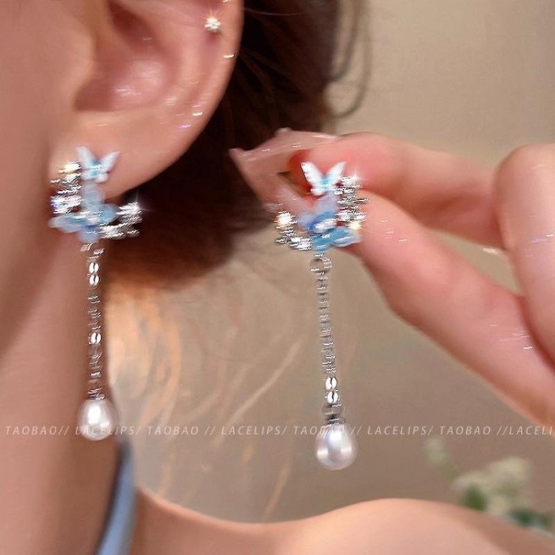 111 silver needle super fairy blue butterfly stud earrings femininity high sense pearl fringed earrings versatile new earrings
111 silver needle super fairy blue butterfly stud earrings femininity high sense pearl fringed earrings versatile new earrings