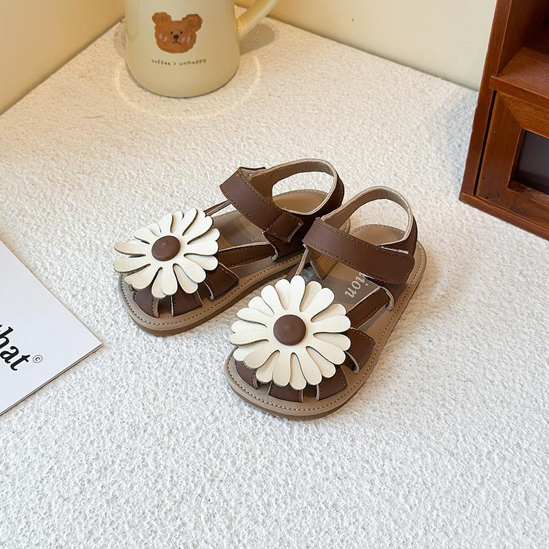 Girls Sandals, Baby Shoes for Toddlers, Head-covering Shoes with Hollowed-out Soles and Soft Bottoms 25 кавовий
Girls Sandals, Baby Shoes for Toddlers, Head-covering Shoes with Hollowed-out Soles and Soft Bottoms 25 кавовий
